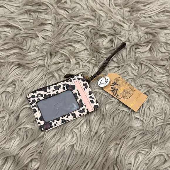 NWT wristlet wallet - Picture 2 of 4